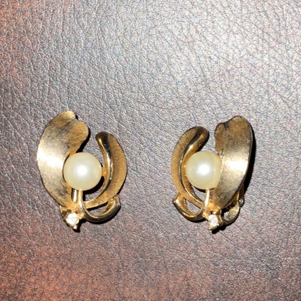 Crown Trifari Gold-Tone Faux Pearl & Rhinestone Clip Earrings Vintage